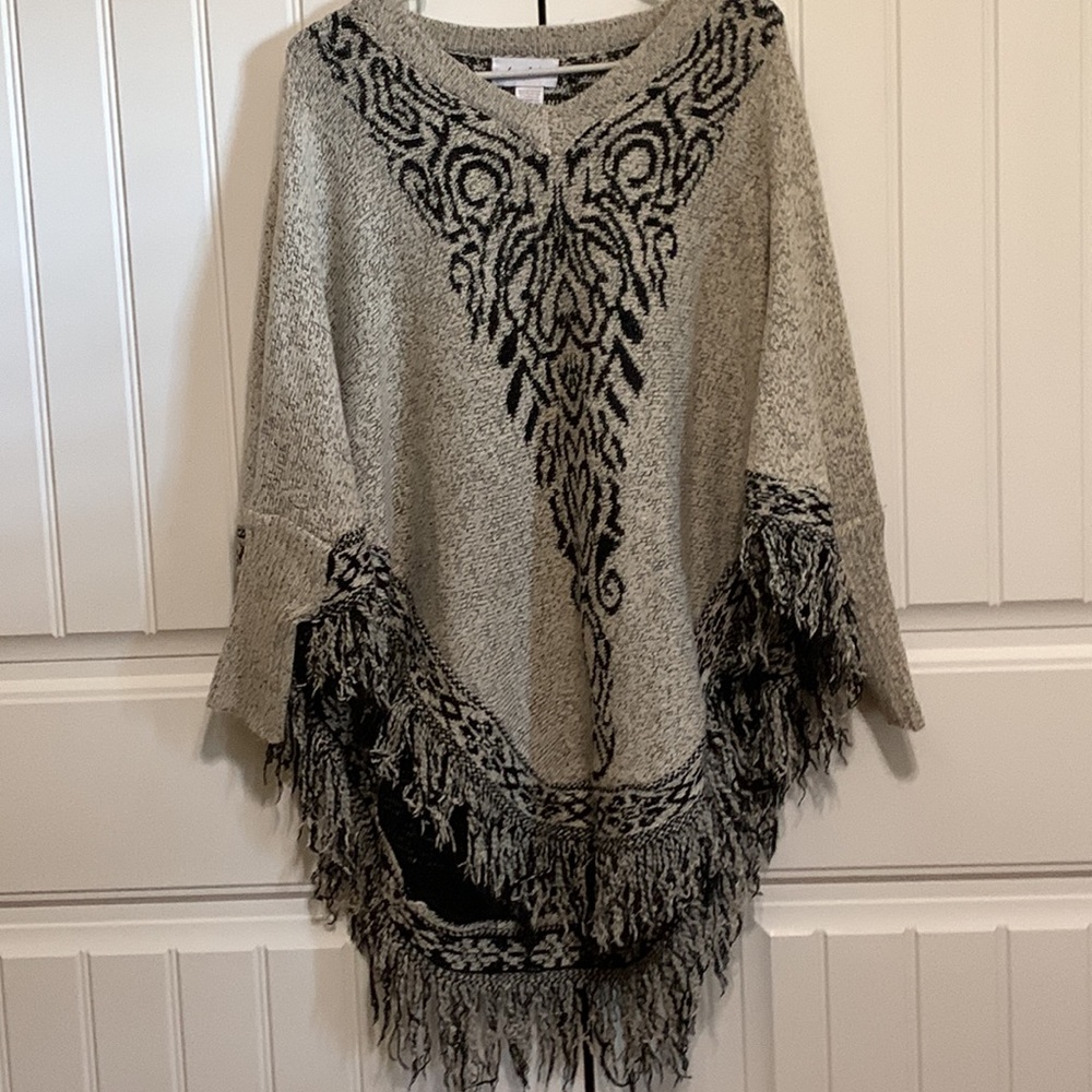 Gray and Black Patterned Poncho